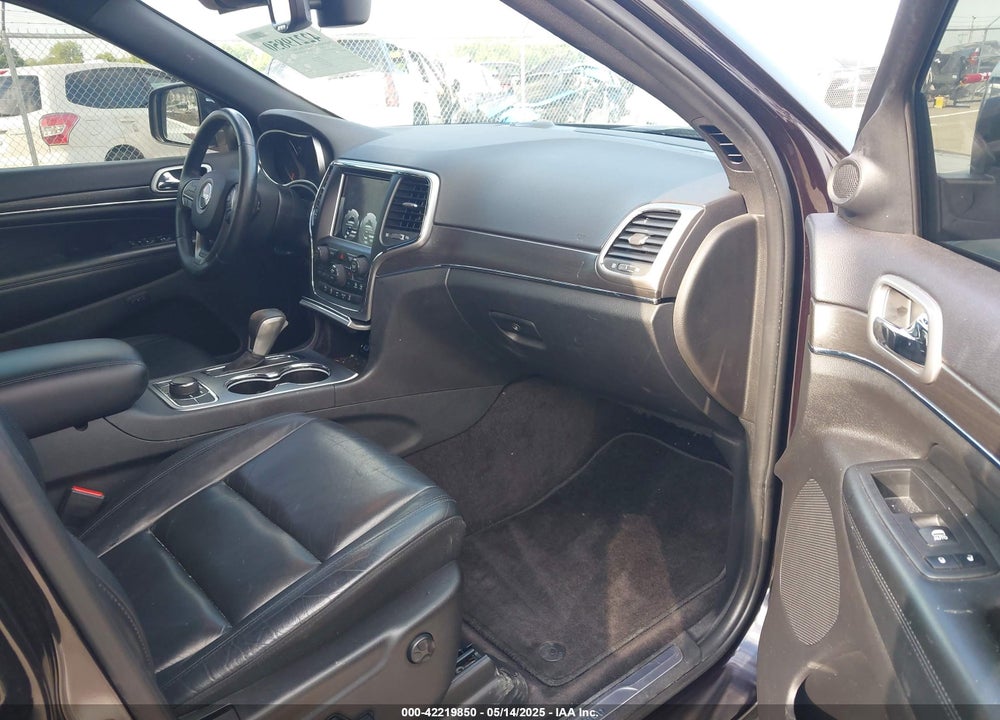2018 JEEP GRAND CHEROKEE VIN: 1C4RJFBG4JC433449