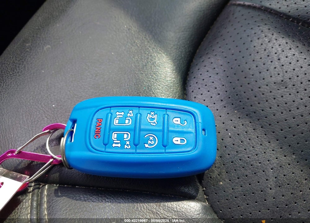 2019 CHRYSLER PACIFICA HYBRID TOURING L VIN: 2C4RC1L7XKR613958