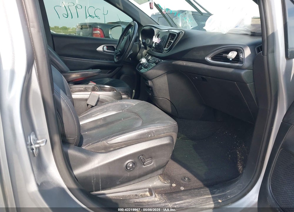 2019 CHRYSLER PACIFICA HYBRID TOURING L VIN: 2C4RC1L7XKR613958