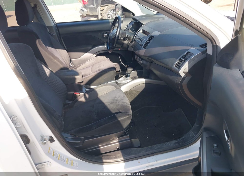 2010 MITSUBISHI OUTLANDER VIN: JA4AT2AW3AZ013391