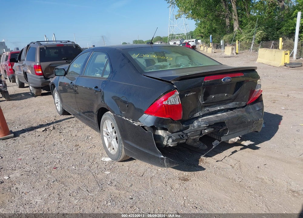 2012 FORD FUSION S VIN: 3FAHP0GA0CR272684