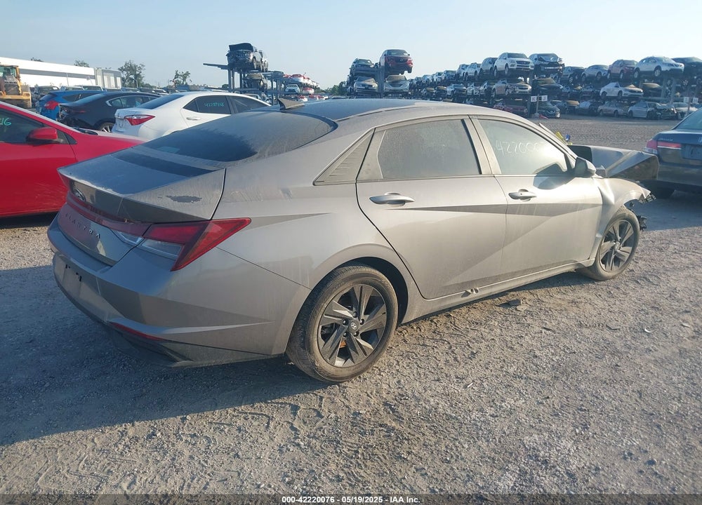 2022 HYUNDAI ELANTRA VIN: KMHLS4AG4NU321707
