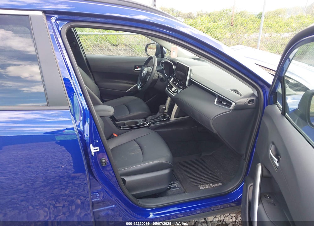 2024 TOYOTA COROLLA CROSS XLE VIN: 7MUDAABG8RV106100