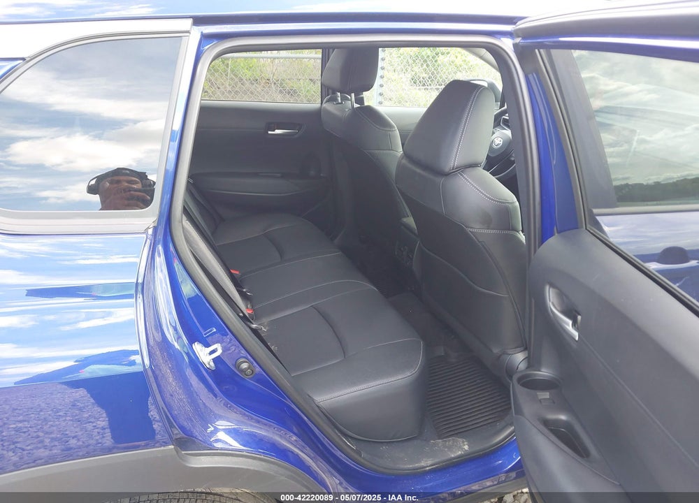 2024 TOYOTA COROLLA CROSS XLE VIN: 7MUDAABG8RV106100