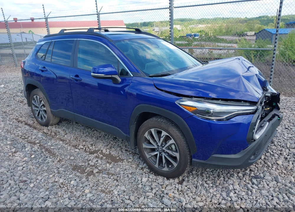 2024 TOYOTA COROLLA CROSS XLE VIN: 7MUDAABG8RV106100