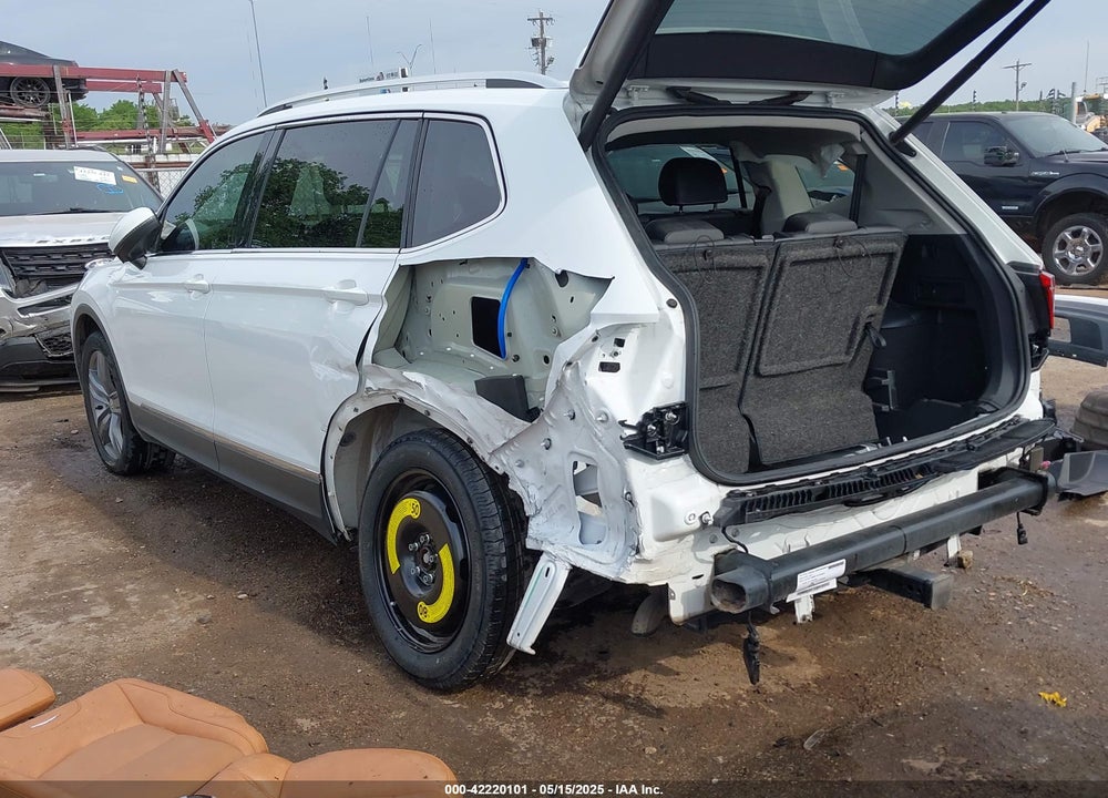 2021 VOLKSWAGEN TIGUAN VIN: 3VV3B7AXXMM008588