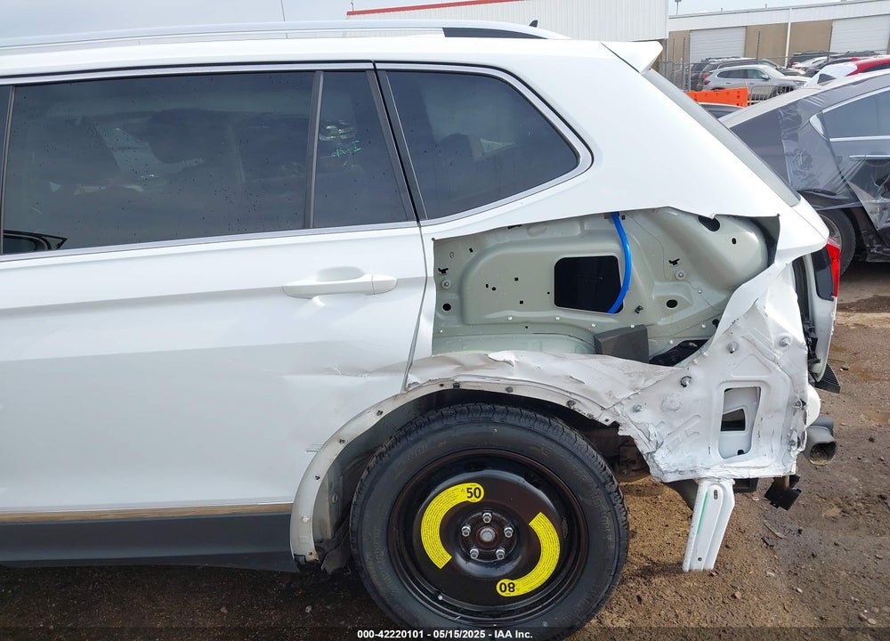 2021 VOLKSWAGEN TIGUAN VIN: 3VV3B7AXXMM008588