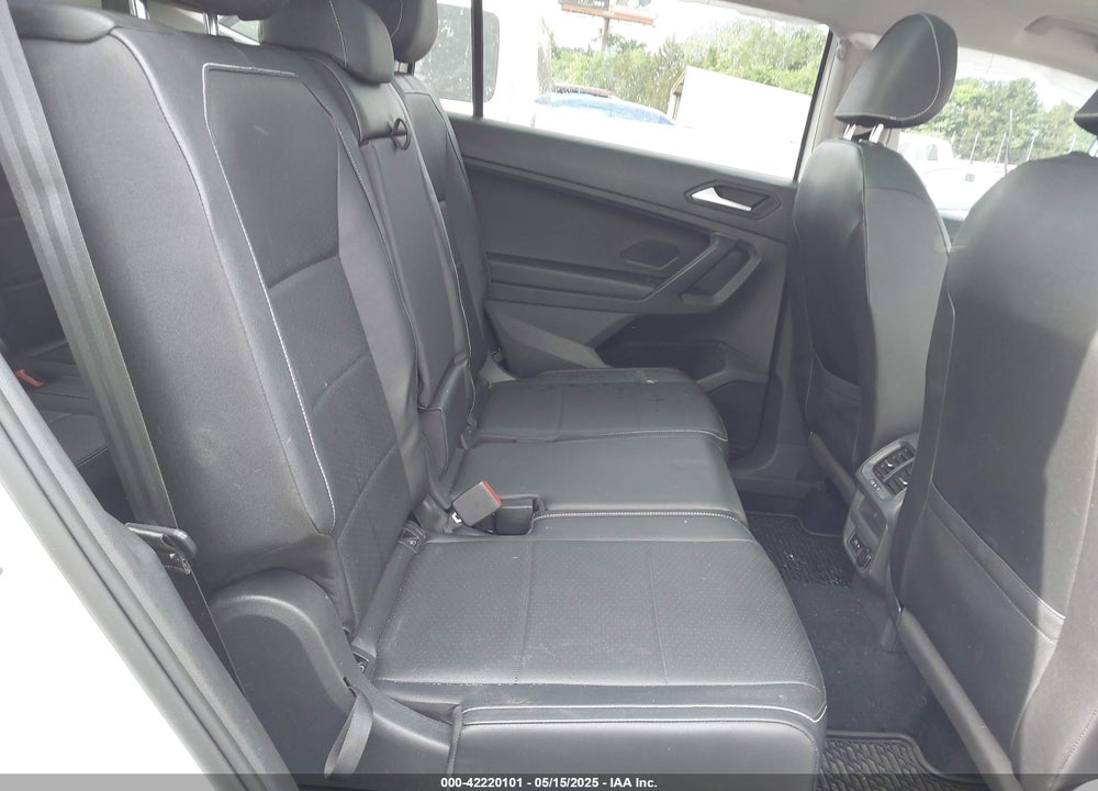 2021 VOLKSWAGEN TIGUAN VIN: 3VV3B7AXXMM008588