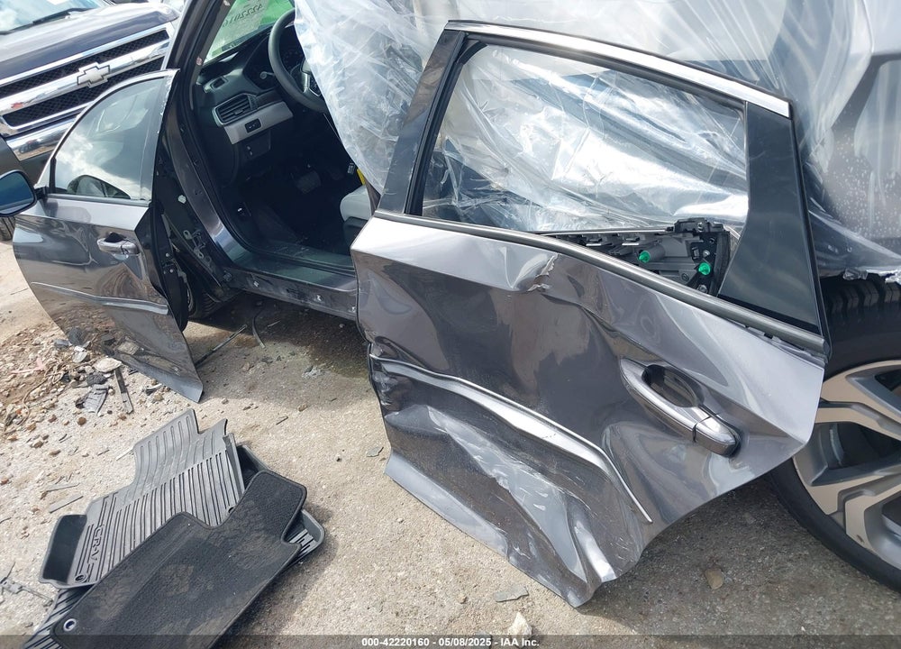 2019 HONDA ACCORD EX VIN: 1HGCV1F41KA102601
