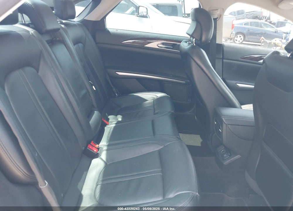 2016 LINCOLN MKZ HYBRID VIN: 3LN6L2LUXGR603569