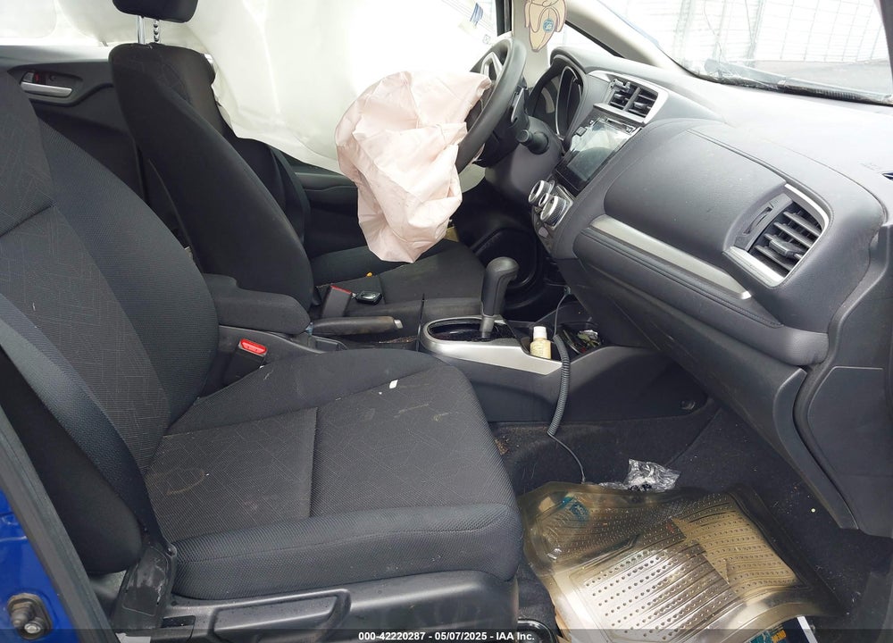 2015 HONDA FIT VIN: 3HGGK5H85FM756706