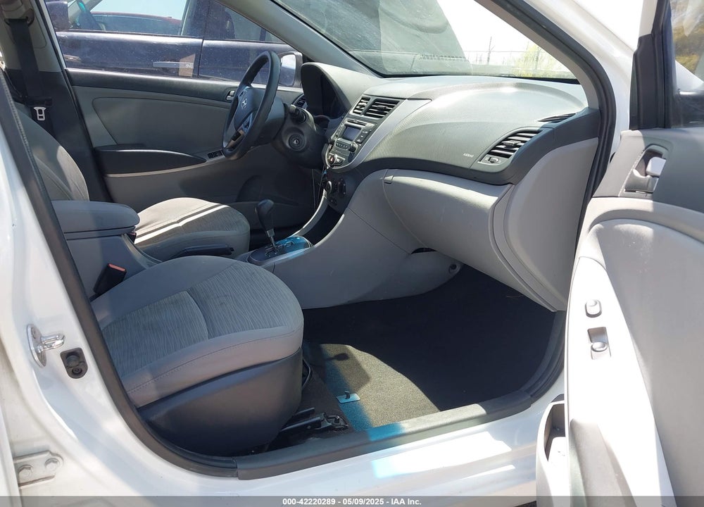 2016 HYUNDAI ACCENT SE VIN: KMHCT4AE3GU951894