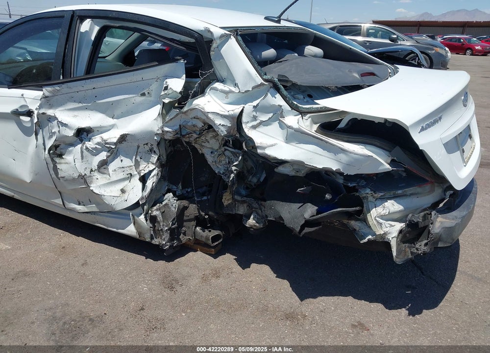 2016 HYUNDAI ACCENT SE VIN: KMHCT4AE3GU951894