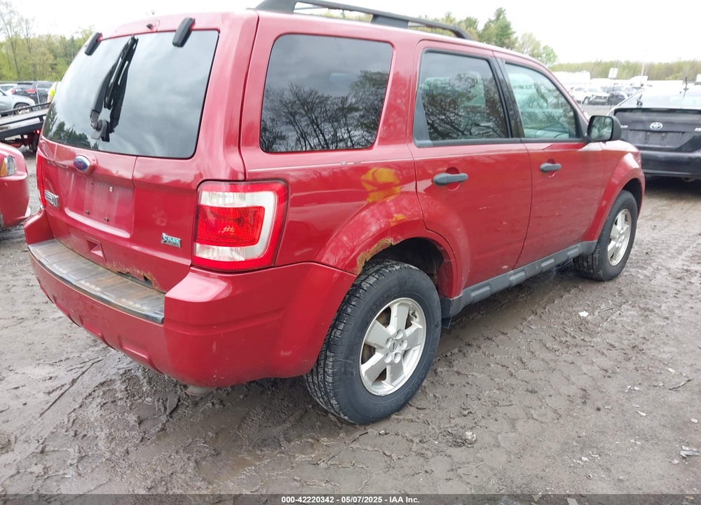 2011 FORD ESCAPE VIN: 1FMCU9DG9BKA30856