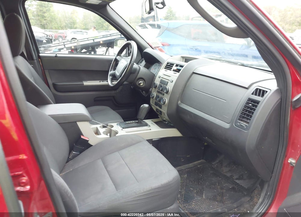 2011 FORD ESCAPE VIN: 1FMCU9DG9BKA30856