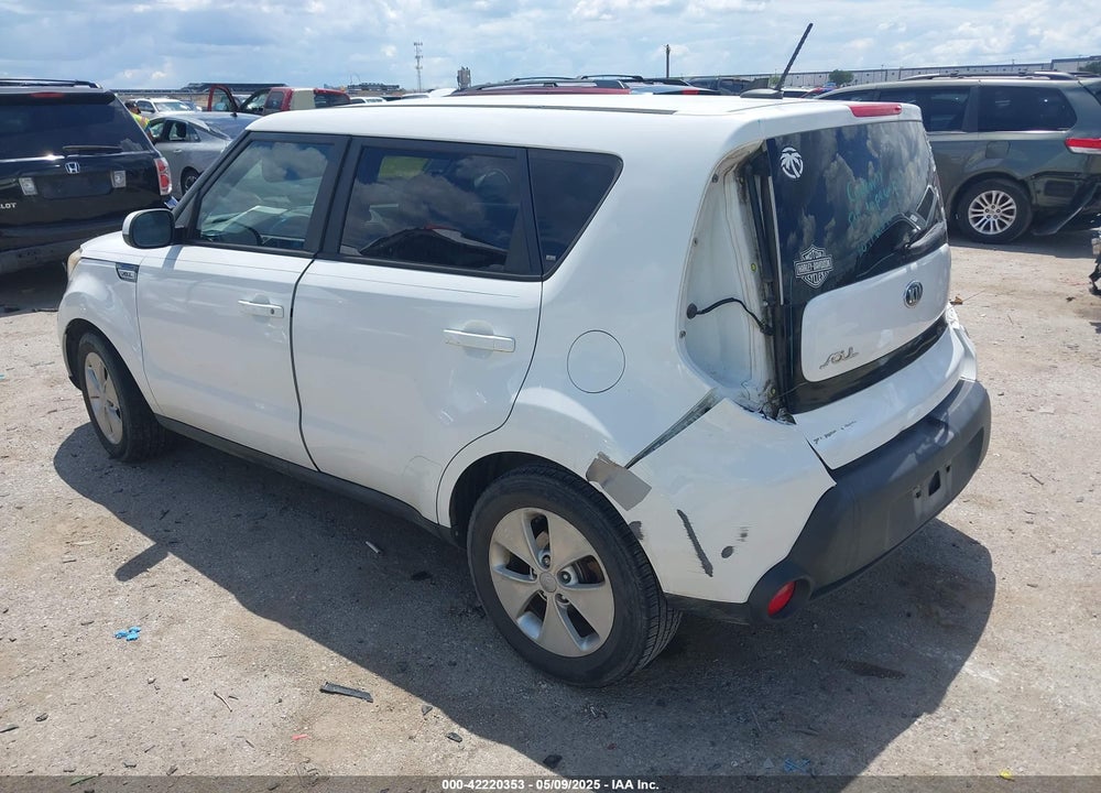 2015 KIA SOUL VIN: KNDJN2A26F7132830