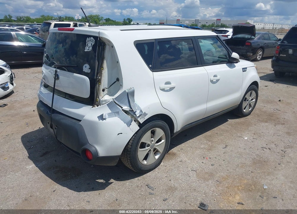 2015 KIA SOUL VIN: KNDJN2A26F7132830