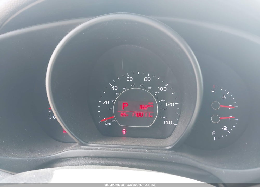 2015 KIA SOUL VIN: KNDJN2A26F7132830