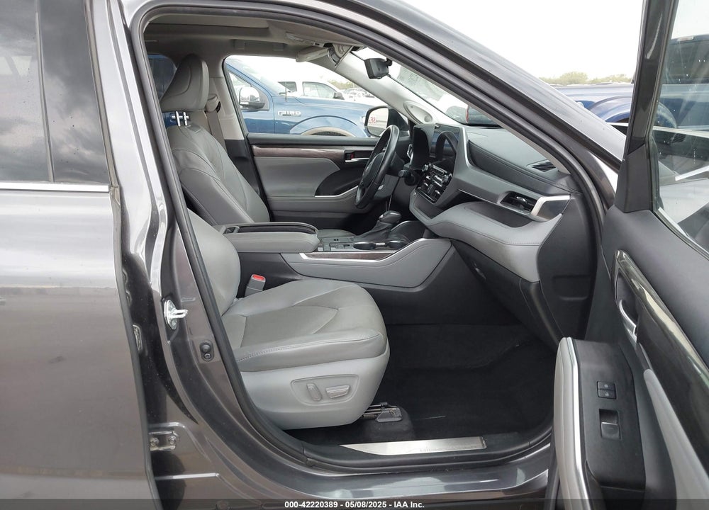 2021 TOYOTA HIGHLANDER HYBRID PLATINUM VIN: 5TDFARAHXMS008030