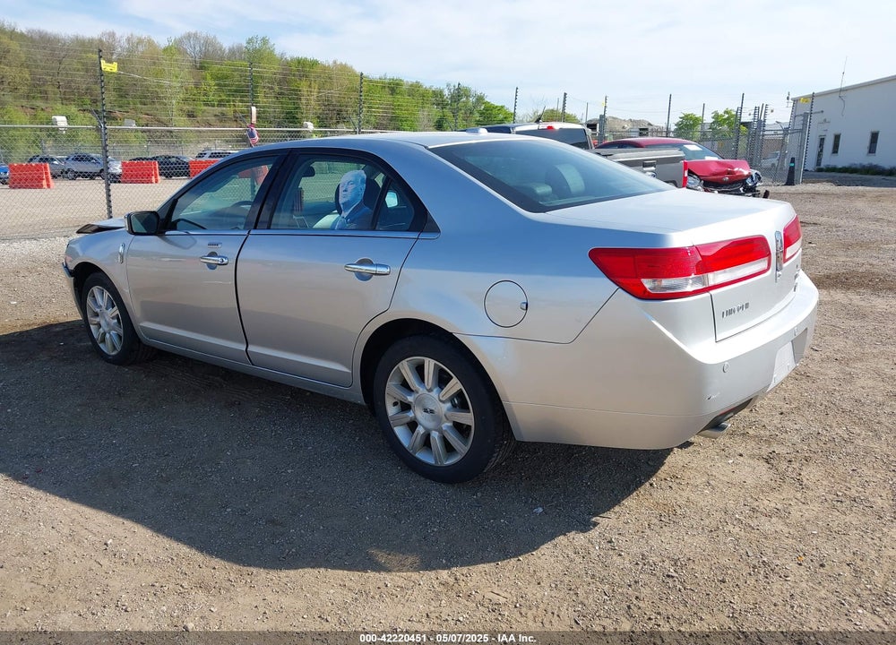 2011 LINCOLN MKZ VIN: 3LNHL2GC1BR754870