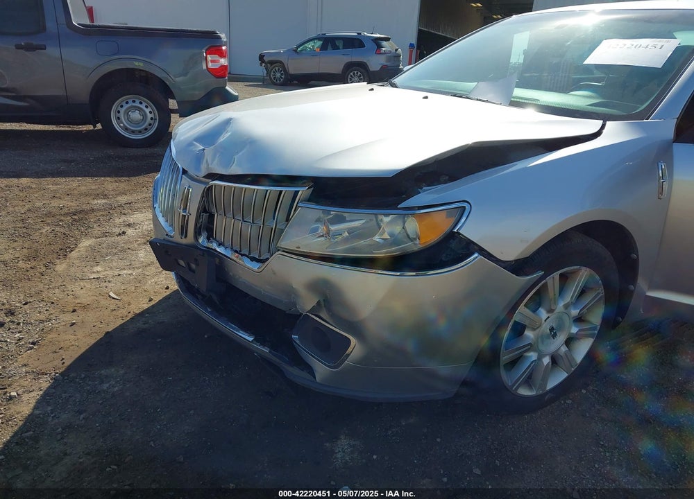 2011 LINCOLN MKZ VIN: 3LNHL2GC1BR754870