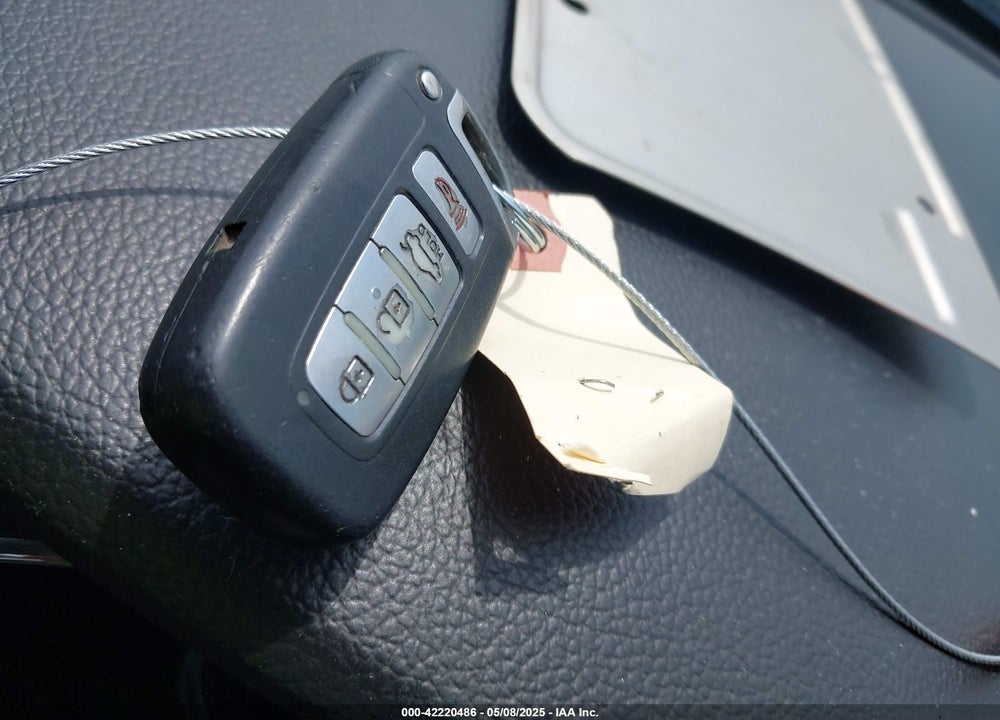 2011 KIA OPTIMA EX VIN: KNAGN4A77B5058984