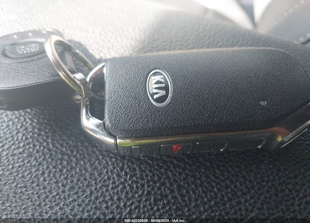 2020 KIA FORTE VIN: 3KPF54AD1LE165703