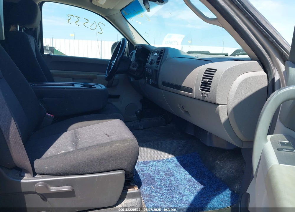 2010 CHEVROLET SILVERADO 1500 VIN: 1GCPKPE00AZ172455