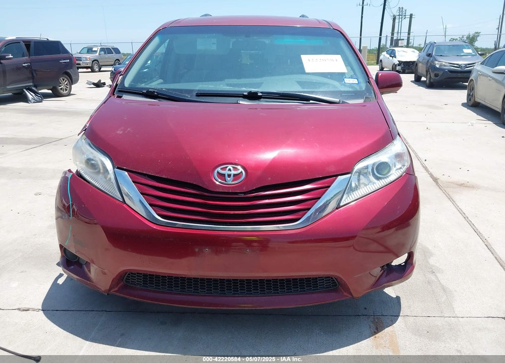 2017 TOYOTA SIENNA LE 8 PASSENGER VIN: 5TDKZ3DC5HS898933