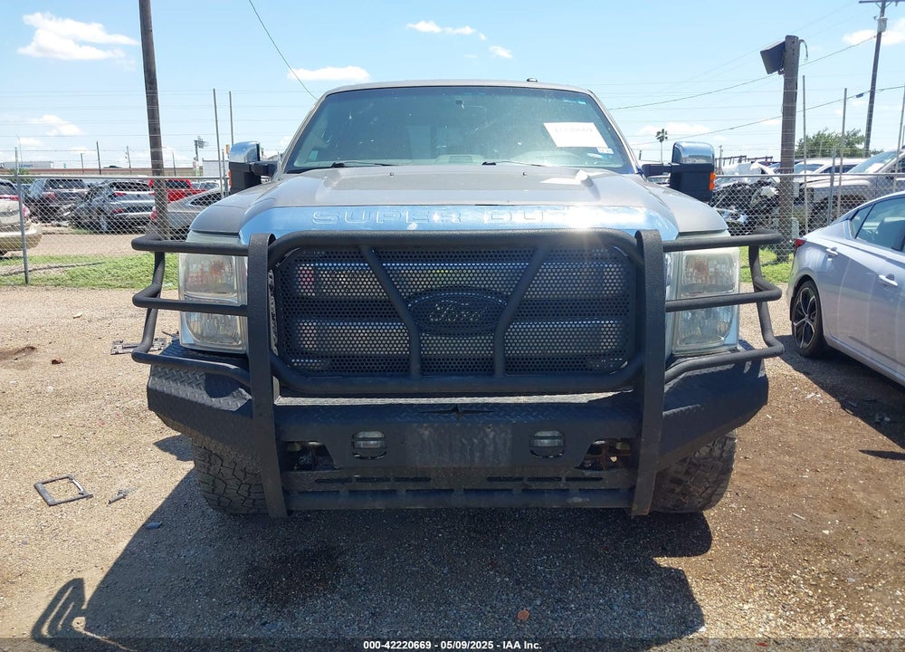 2014 FORD F-250 LARIAT VIN: 1FT7W2BT3EEB33393