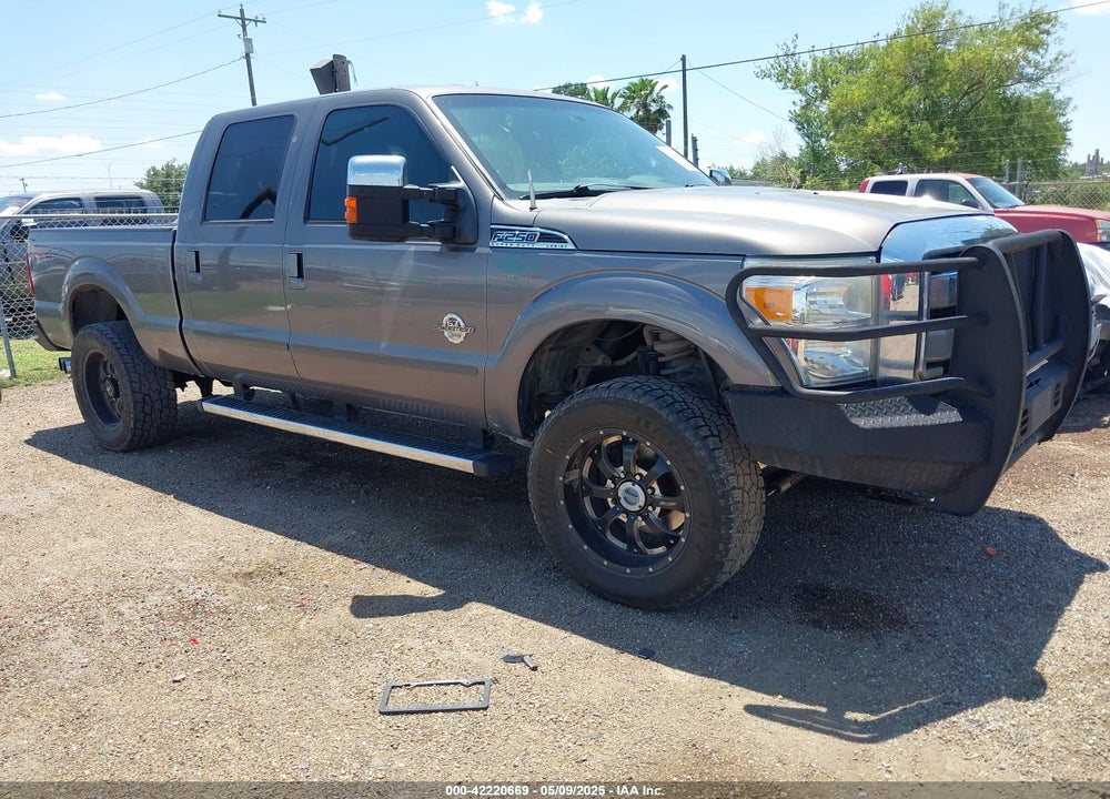 2014 FORD F-250 LARIAT VIN: 1FT7W2BT3EEB33393