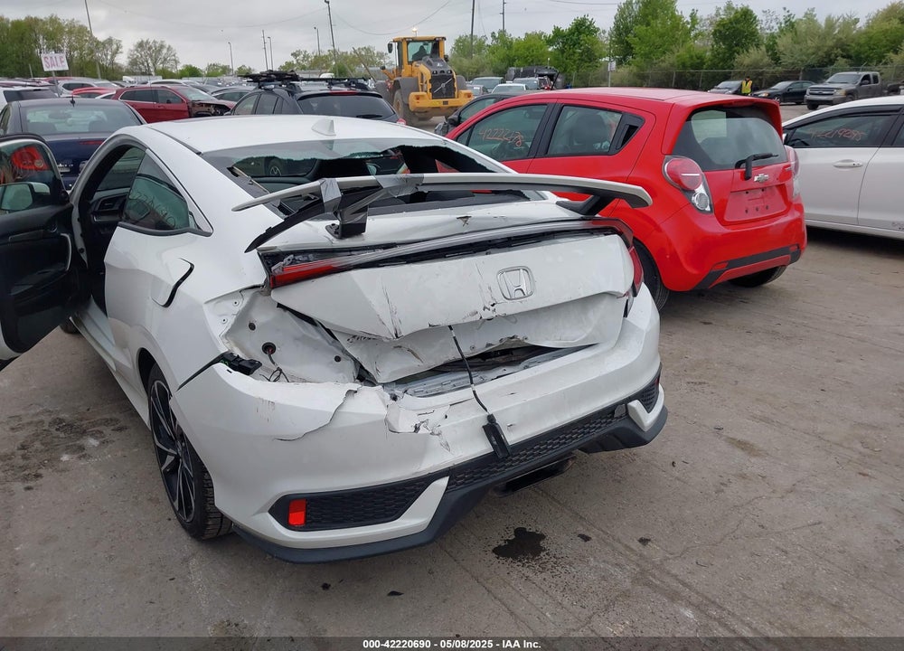 2018 HONDA CIVIC VIN: 2HGFC3A59JH756468