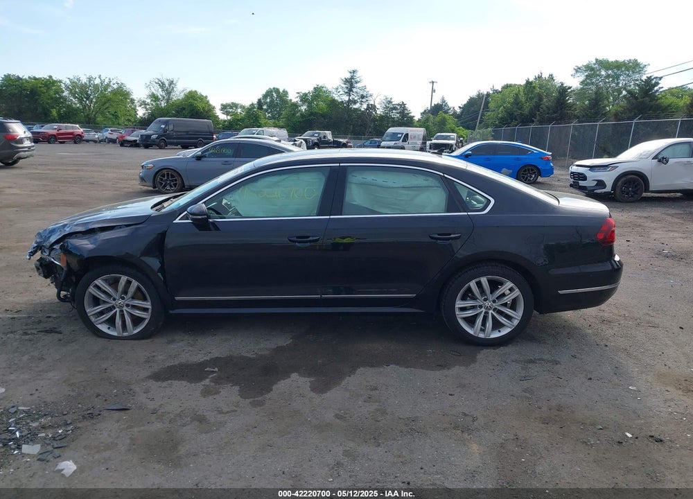 2018 VOLKSWAGEN PASSAT VIN: 1VWCA7A30JC030110