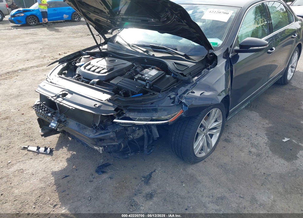 2018 VOLKSWAGEN PASSAT VIN: 1VWCA7A30JC030110