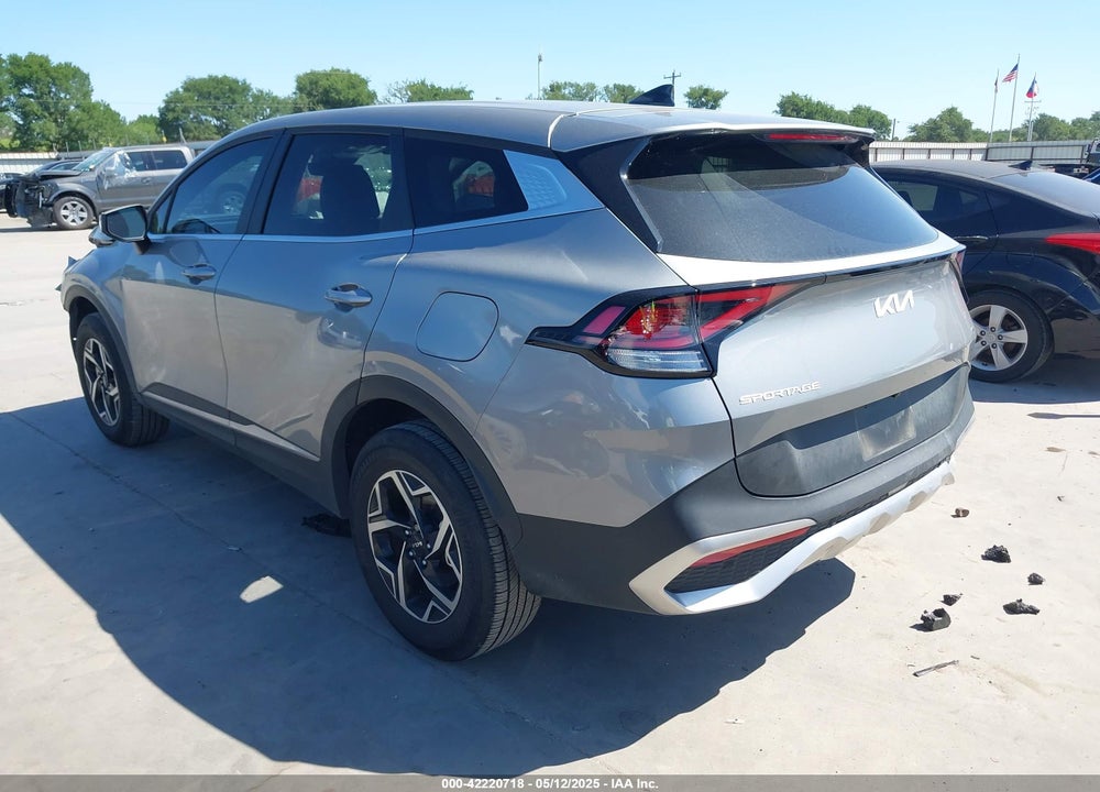 2023 KIA SPORTAGE LX VIN: KNDPUCAF3P7196718