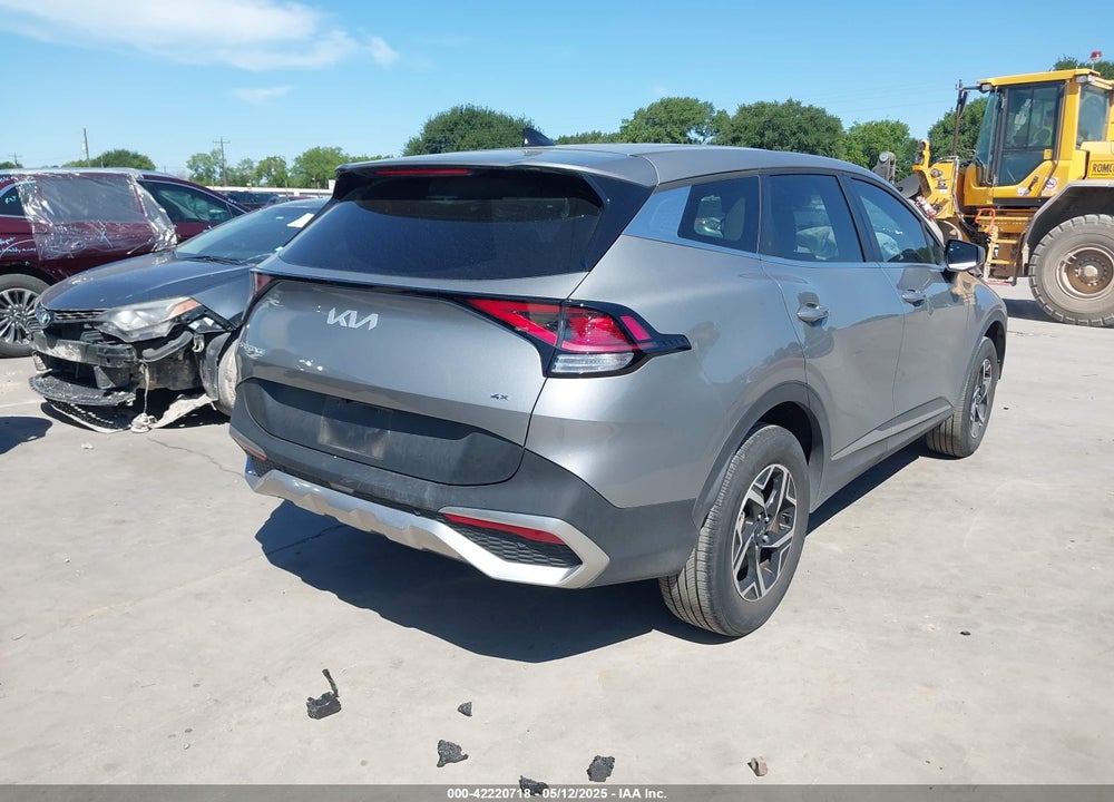 2023 KIA SPORTAGE LX VIN: KNDPUCAF3P7196718