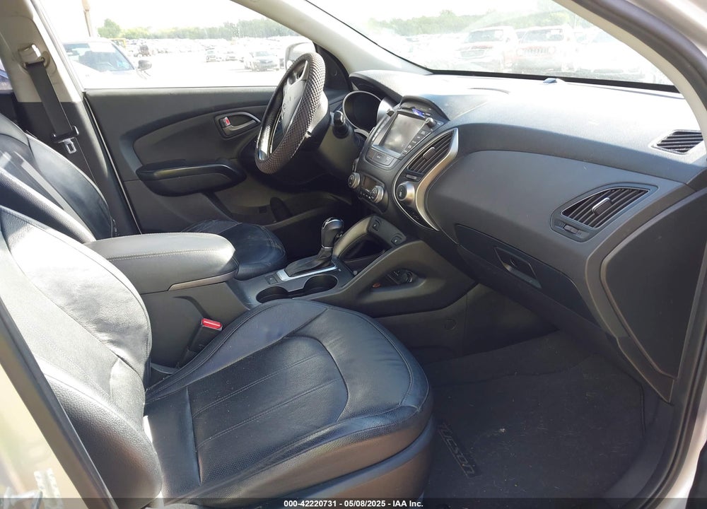 2014 HYUNDAI TUCSON LIMITED VIN: KM8JU3AG2EU858670