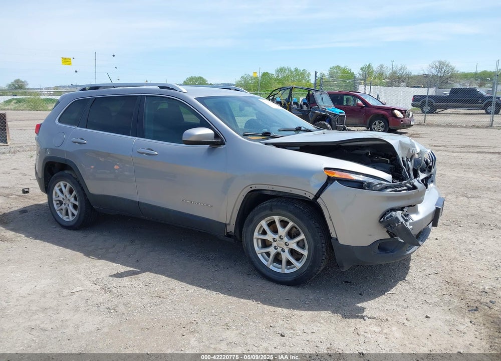 2015 JEEP CHEROKEE LATITUDE VIN: 1C4PJMCB0FW505235