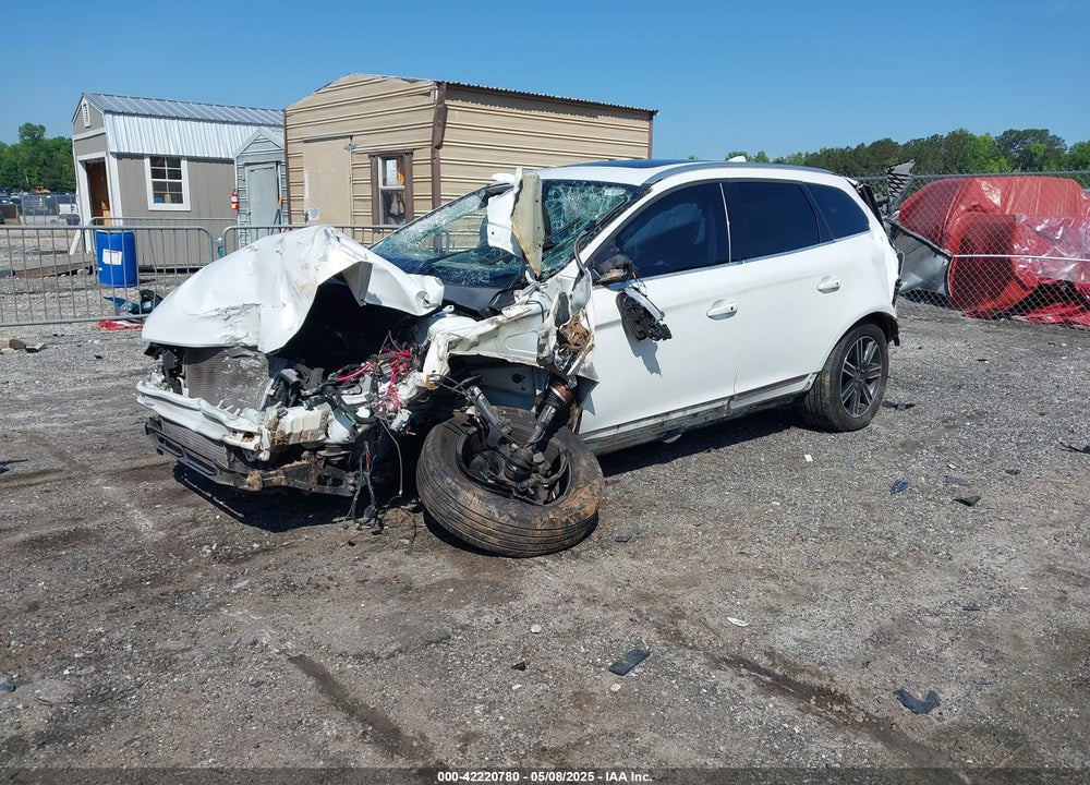 2017 VOLVO XC60 VIN: YV440MDR3H2225978