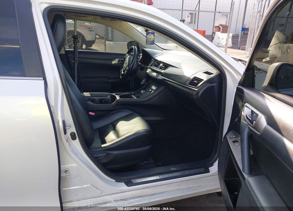 2015 LEXUS CT VIN: JTHKD5BH5F2232330