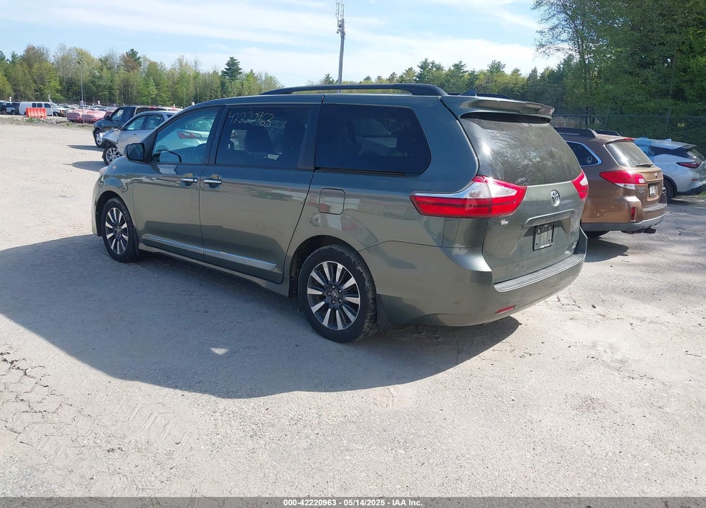 2019 TOYOTA SIENNA XLE 7 PASSENGER VIN: 5TDDZ3DC5KS218481