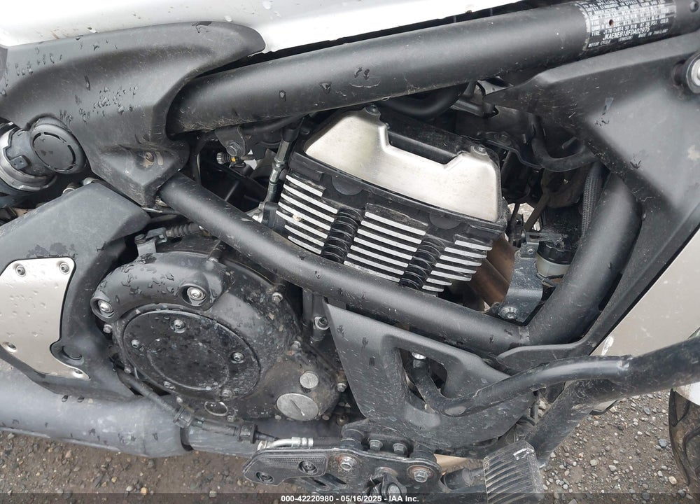 2015 KAWASAKI EN650 B VIN: JKAENEB18FDA02975