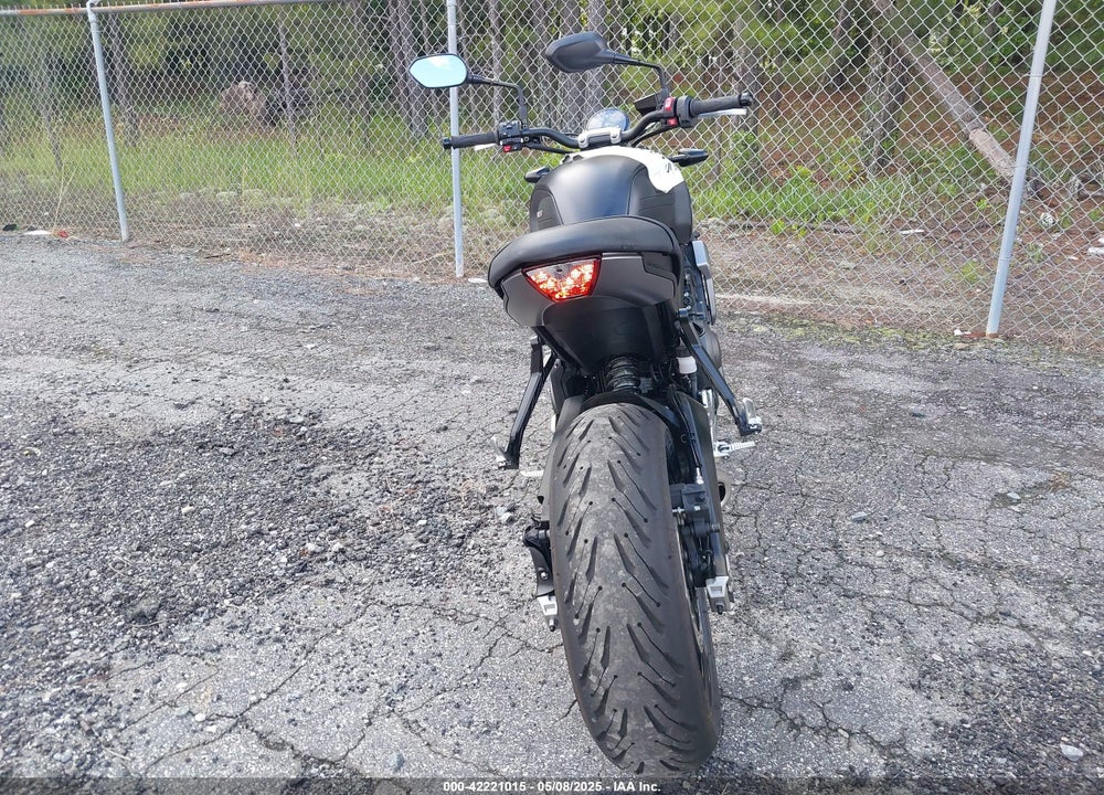 2023 TRIUMPH MOTORCYCLE TRIDENT 660 VIN: SMTL10UL6PTBG7986
