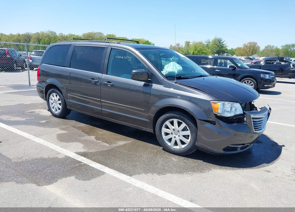 2015 CHRYSLER TOWN & COUNTRY LX VIN: 2C4RC1AG9FR676283