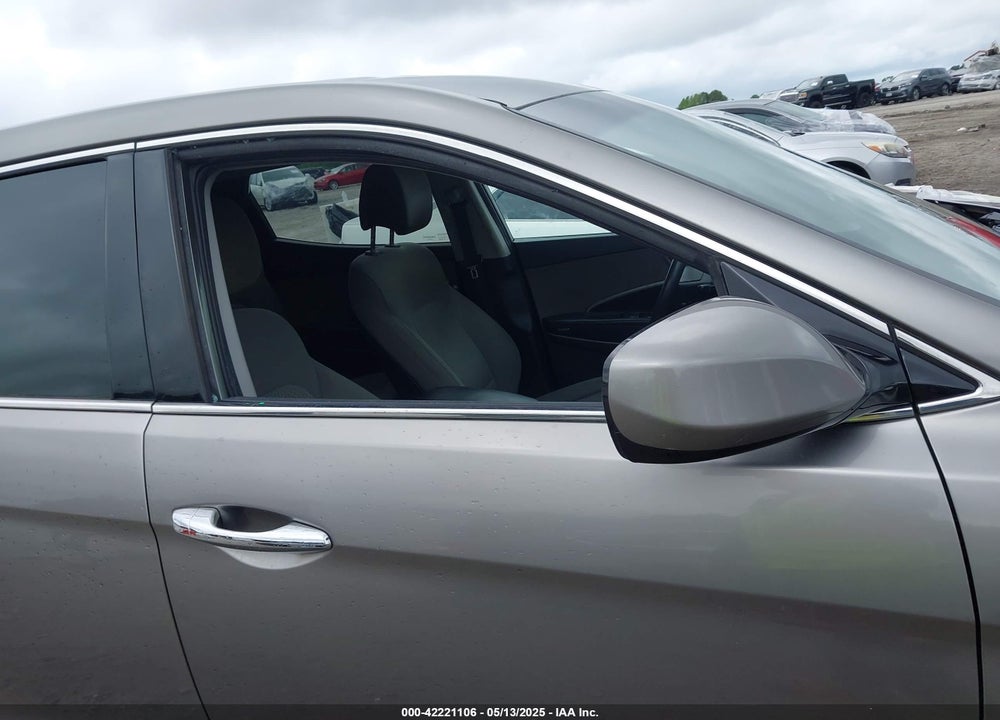 2014 HYUNDAI SANTA FE SPORT 2.4L VIN: 5XYZT3LB9EG148839