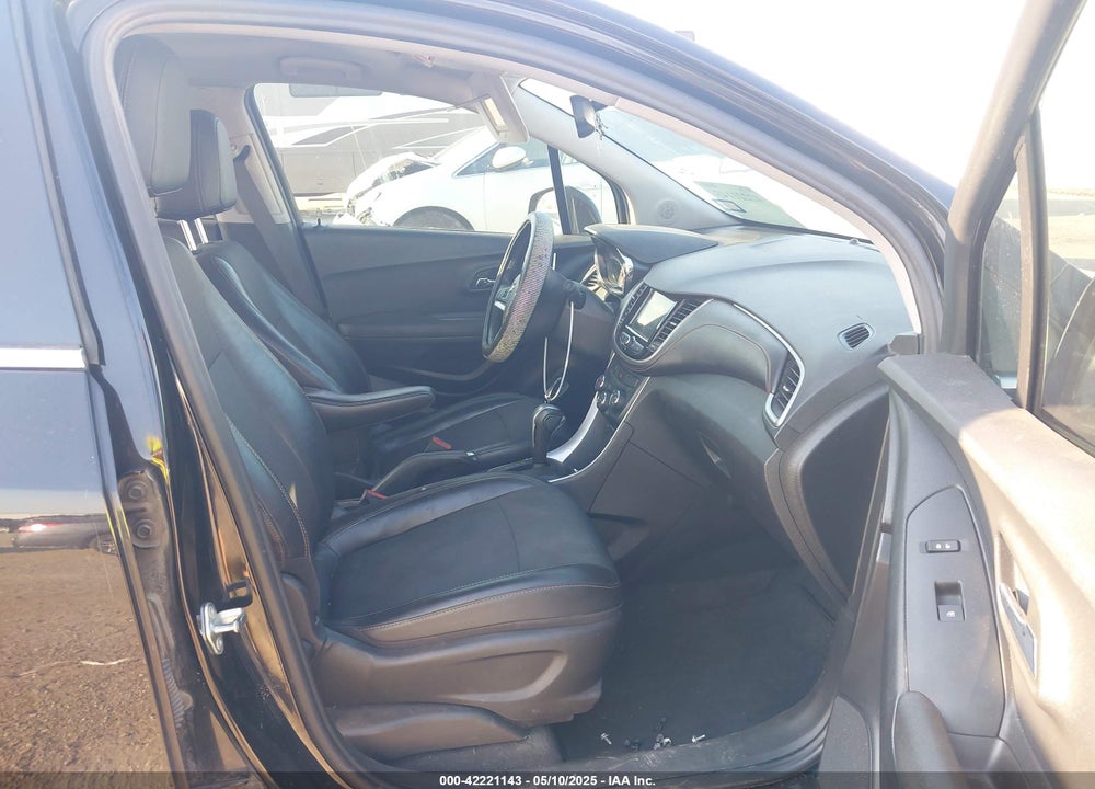 2019 CHEVROLET TRAX VIN: 3GNCJLSB0KL372560