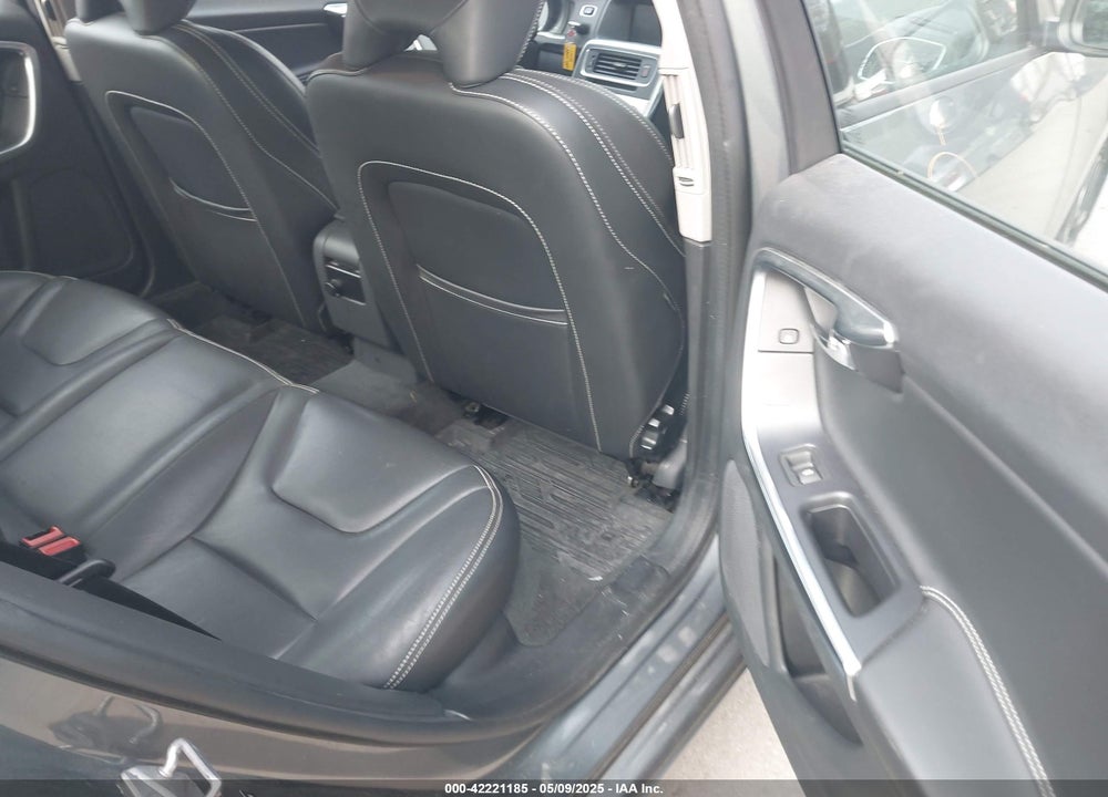 2017 VOLVO S60 T5 DYNAMIC VIN: YV140MTL3H2427908