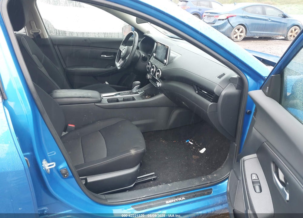 2021 NISSAN SENTRA SV XTRONIC CVT VIN: 3N1AB8CV4MY318657
