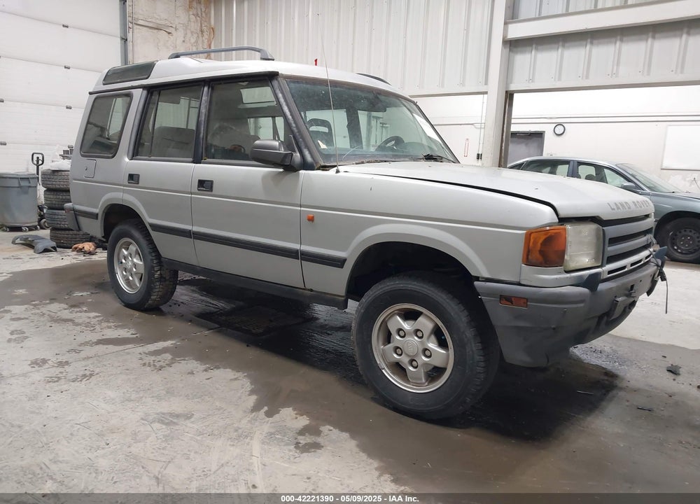 1996 LAND ROVER DISCOVERY VIN: SALJY1282TA192177