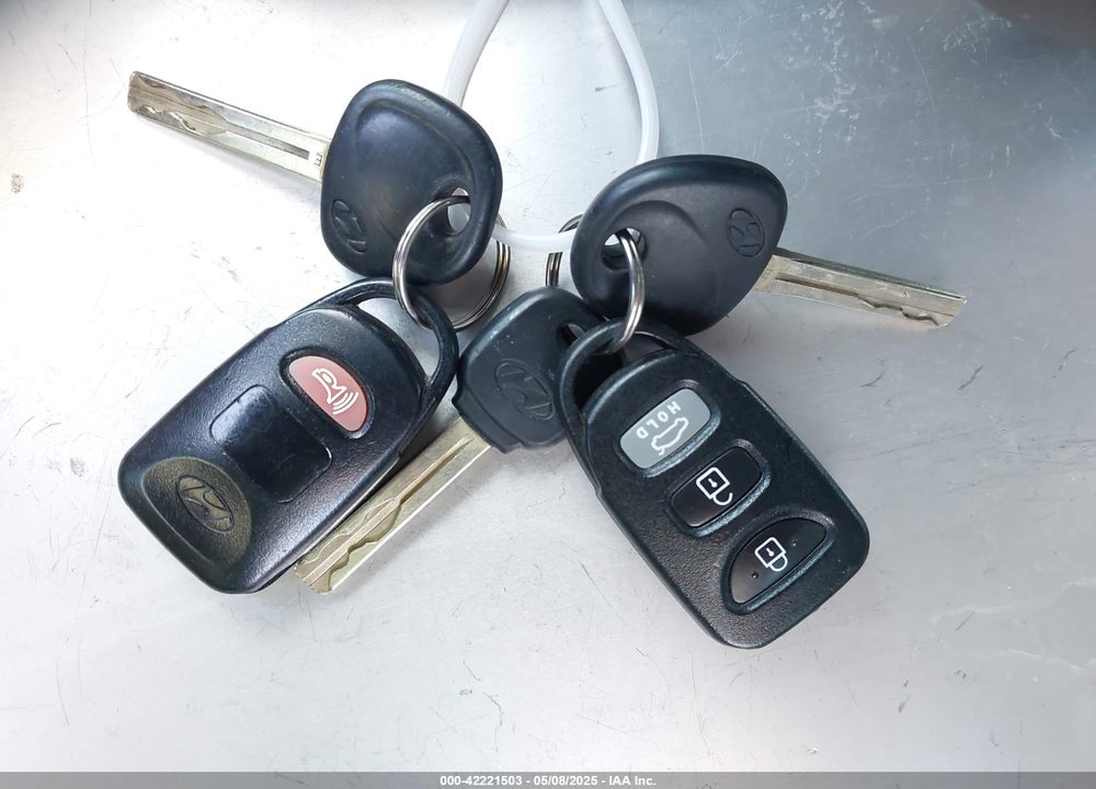 2013 HYUNDAI SONATA VIN: 5NPEB4AC5DH585053